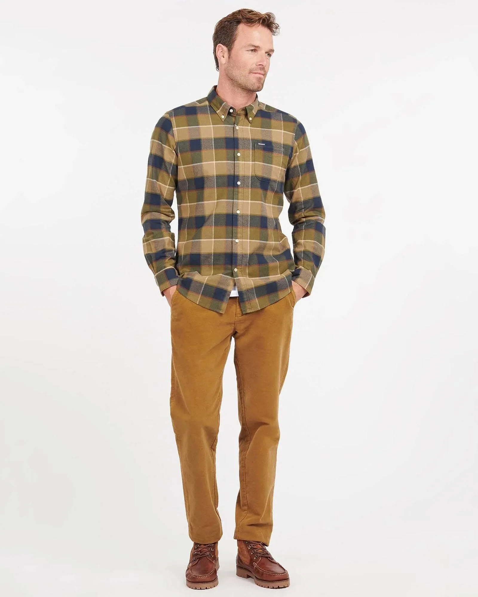 Barbour Valley Tailored Buttondown Collar Shirt in Olive