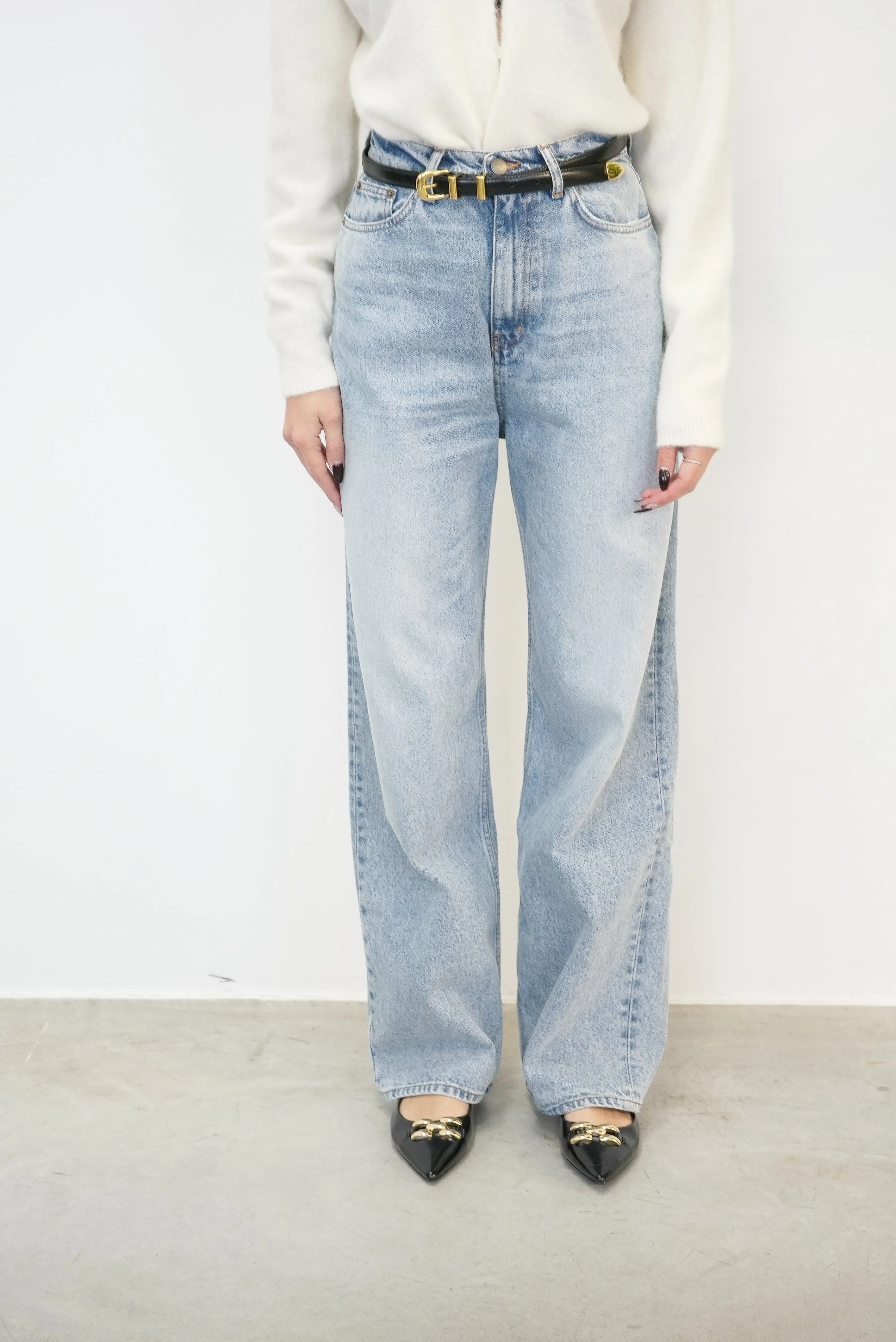 CARPENTER RELAXED LEG JEANS